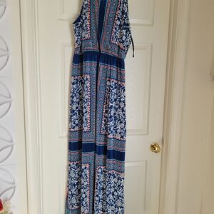 AUW Blue and White Patterned Maxi Dress